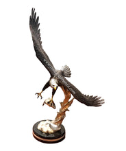 Load image into Gallery viewer, Bronze American Eagle Sculpture Holding Prey