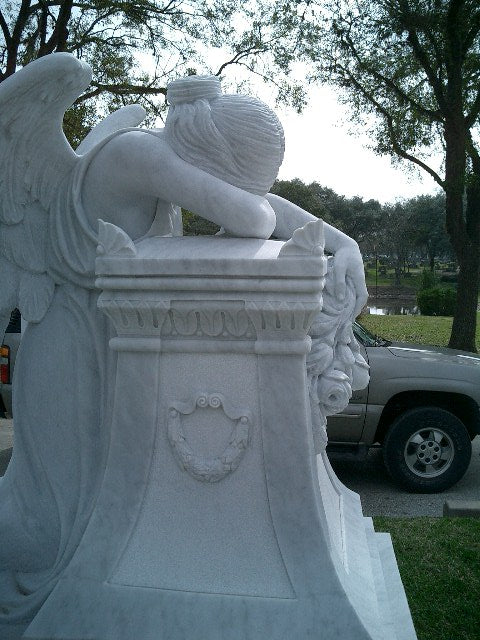 Large Weeping Angel Statue - Italy Style 2