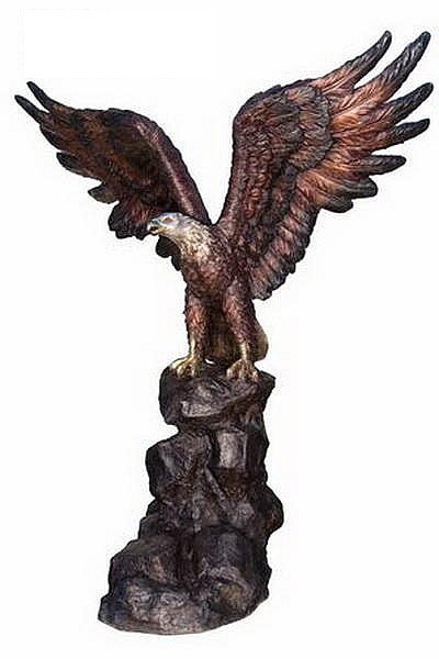 Beautiful Bald Eagle Sculpture