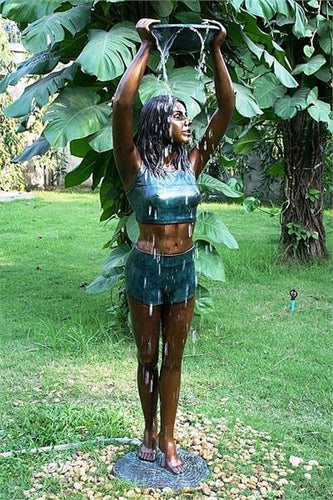 Girl Loves Water Fountain Statue