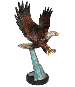 Glorious American Eagle Sculpture