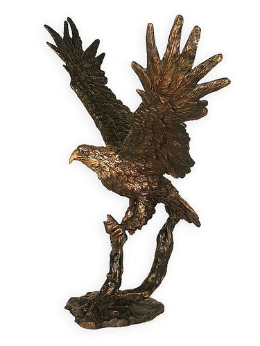 Eagle Catchng Fish Sculpture